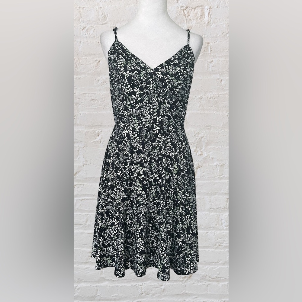 Nine Britton Lizzy Navy Floral Dress Sz M Bohemian Hippie Garden Tea Party